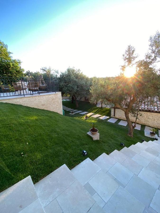 Relais Frasimon Antico Casale Resort